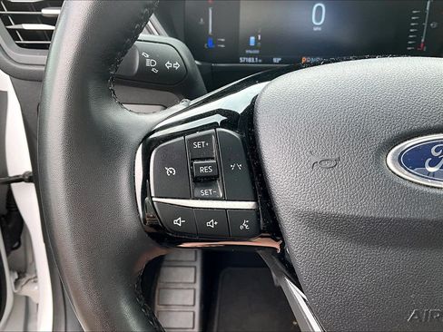 Certified 2024 Ford Escape Active AWD/4WD image 18