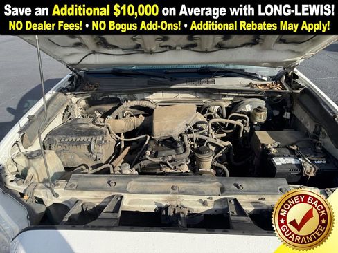 Used 2018 Toyota Tacoma SR image 26