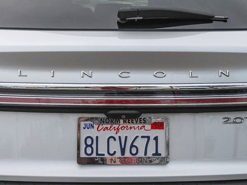 Used 2019 Lincoln Nautilus Select w/ Cargo Utility Package image 12