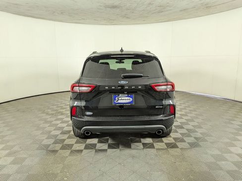 Used 2023 Ford Escape ST-Line image 8