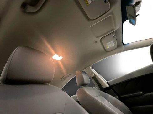 Used 2018 Kia Forte LX image 27