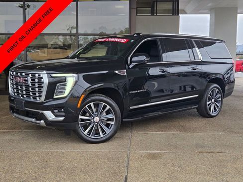 Used 2025 GMC Yukon XL Denali AWD/4WD image 1