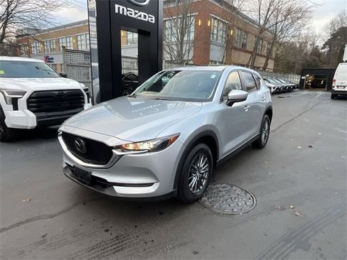 Used 2019 MAZDA CX-5 Touring image 4