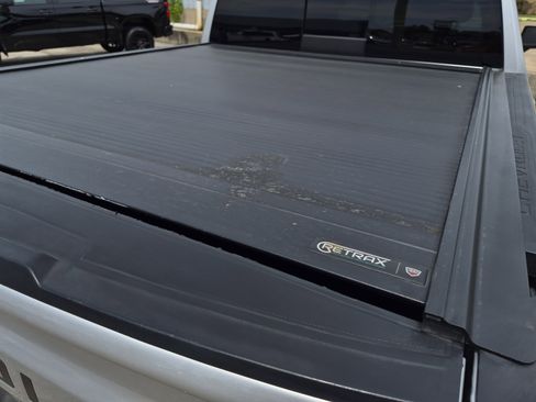 Used 2020 Chevrolet Silverado 1500 LT w/ Texas Edition RWD image 8