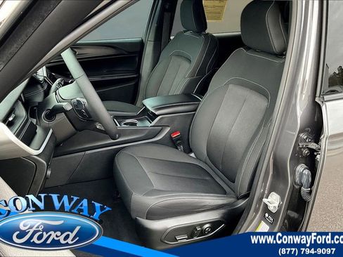 Used 2025 Jeep Grand Cherokee L Laredo w/ Luxury Tech Group I image 23