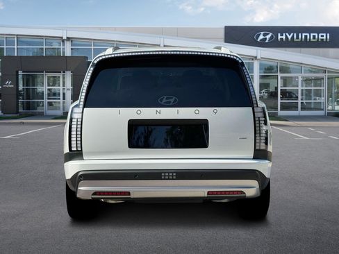 New 2026 Hyundai Ioniq 9 SE AWD/4WD image 6