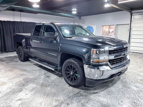 Used 2018 Chevrolet Silverado 1500 LT w/ All Star Edition image 2