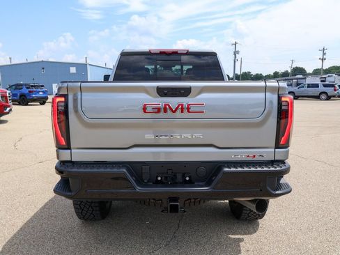 New 2026 GMC Sierra 2500 AT4X w/ LPO, Black Badging Package AWD/4WD image 4