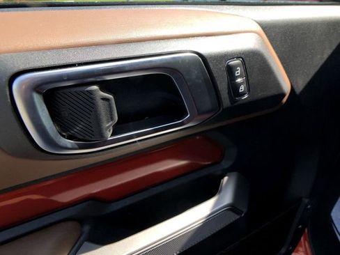 Used 2023 Ford Bronco Outer Banks image 13