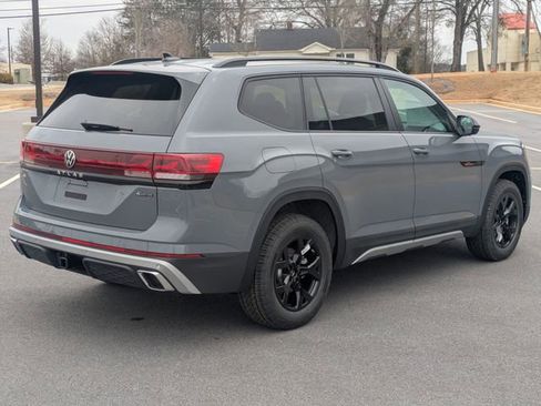 New 2026 Volkswagen Atlas Peak Edition AWD/4WD image 4