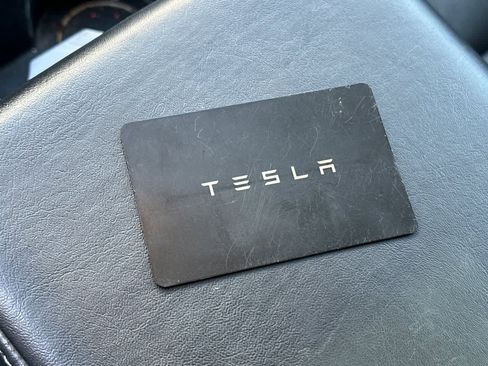 Used 2022 Tesla Model 3 image 24