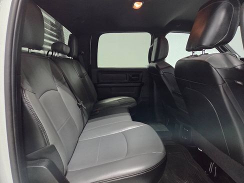 Used 2022 RAM 2500 Tradesman w/ Chrome Appearance Group AWD/4WD image 15