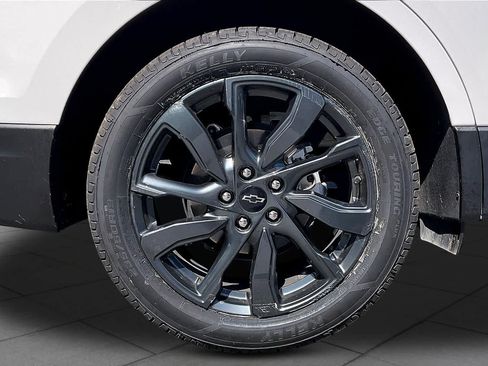 Used 2023 Chevrolet Equinox RS FWD image 10