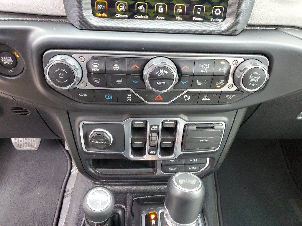 Used 2021 Jeep Wrangler Unlimited Sahara AWD/4WD image 32