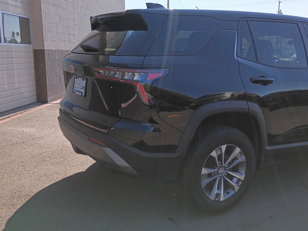 Used 2026 Chevrolet Equinox LT AWD/4WD image 5