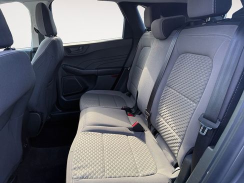 Used 2022 Ford Escape SE image 13