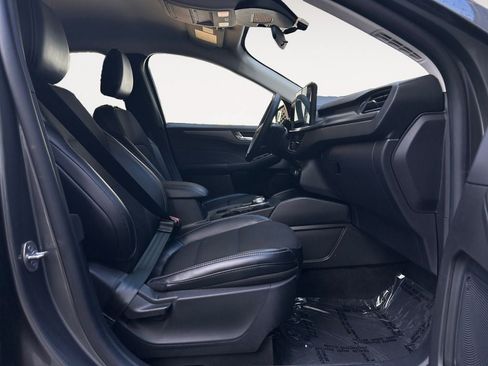 Used 2025 Ford Escape SE FWD image 23