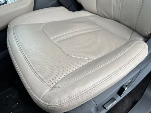 Certified 2022 Ford Expedition Limited image 14