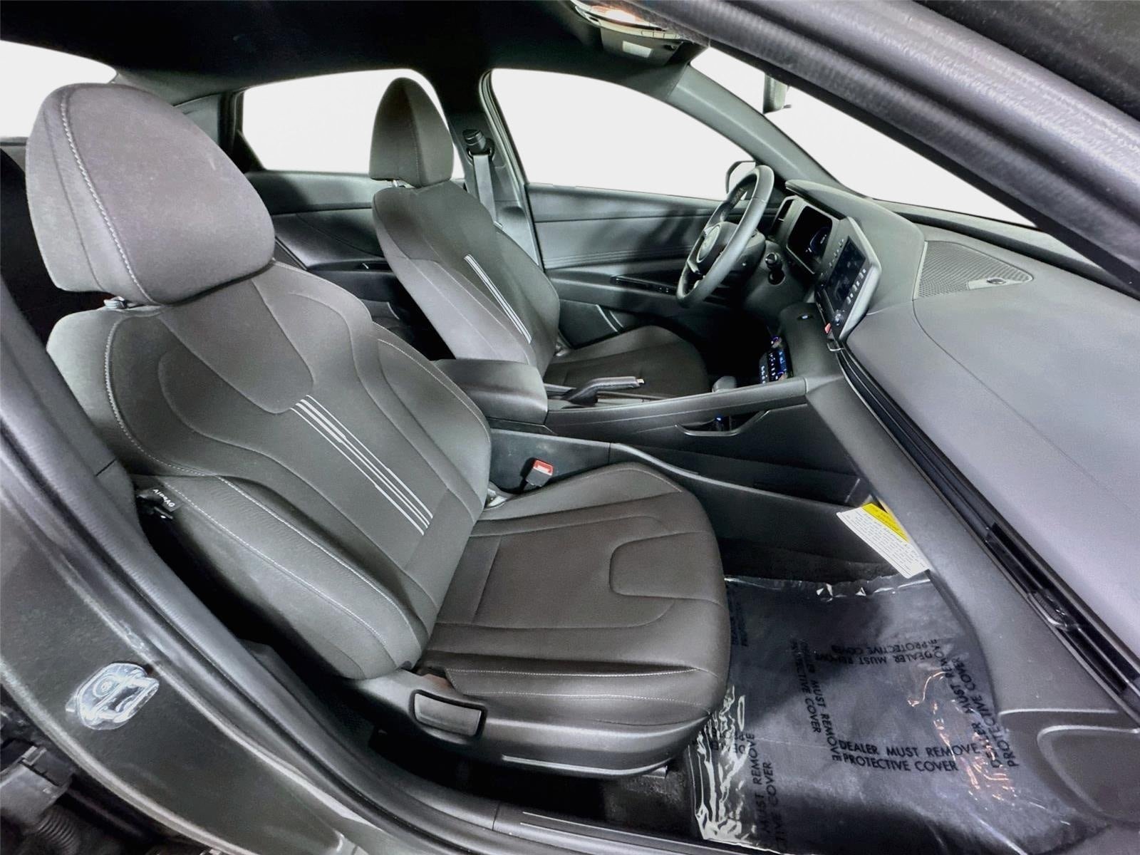 Certified 2025 Hyundai Elantra Sport FWD image 25