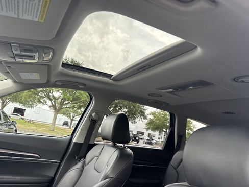 Used 2025 Kia Telluride S AWD/4WD image 16