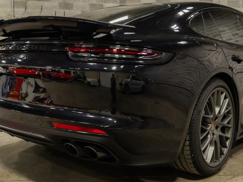 Used 2020 Porsche Panamera GTS image 20