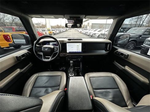 Certified 2023 Ford Bronco Wildtrak image 16