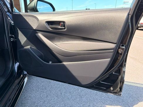Used 2025 Toyota Corolla LE w/ Convenience Package FWD image 13