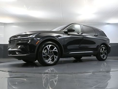 Used 2024 Lincoln Nautilus Premier w/ Equipment Group 102A image 61