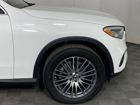 Used 2026 Mercedes-Benz GLC 300 4MATIC image 11