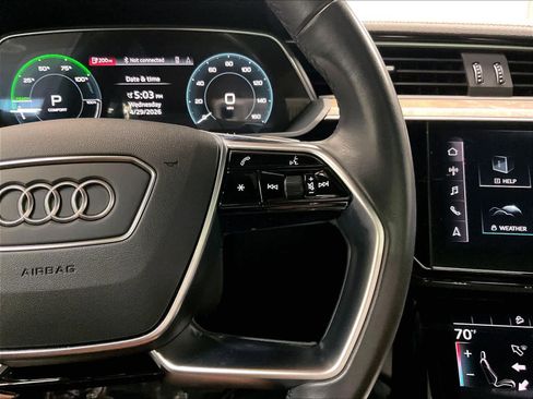 Certified 2023 Audi e-tron Premium Plus w/ Premium Plus Package AWD/4WD image 20