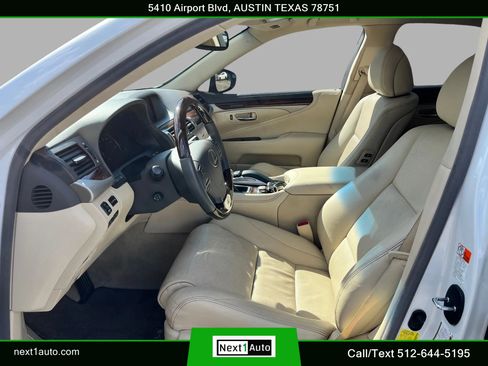Used 2017 Lexus LS 460 w/ Comfort Package RWD image 16
