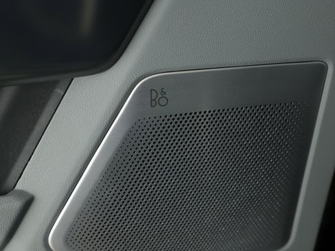 Used 2024 Ford F250 Limited w/ FX4 Off-Road Package image 22