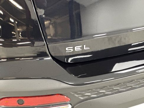 New 2026 Volkswagen Taos SEL AWD/4WD image 26