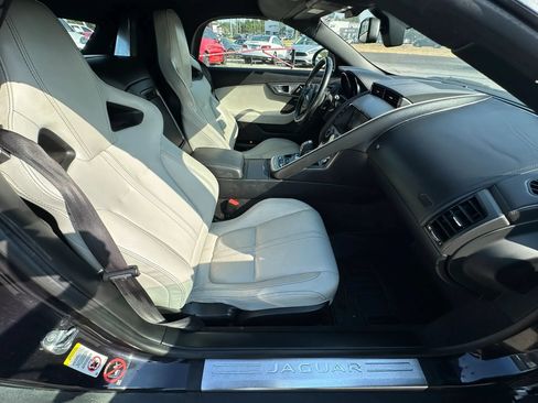 Used 2016 Jaguar F-TYPE Convertible RWD image 21