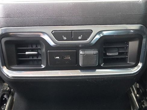 Used 2023 GMC Sierra 2500 Denali w/ Denali Ultimate Package image 17