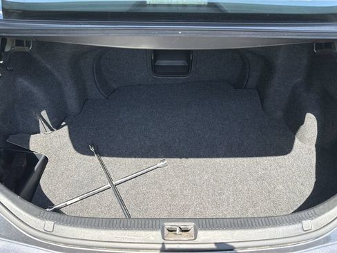 Used 2009 Toyota Camry SE FWD image 22