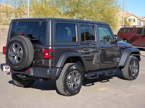 Used 2020 Jeep Wrangler Unlimited Sport S image 9