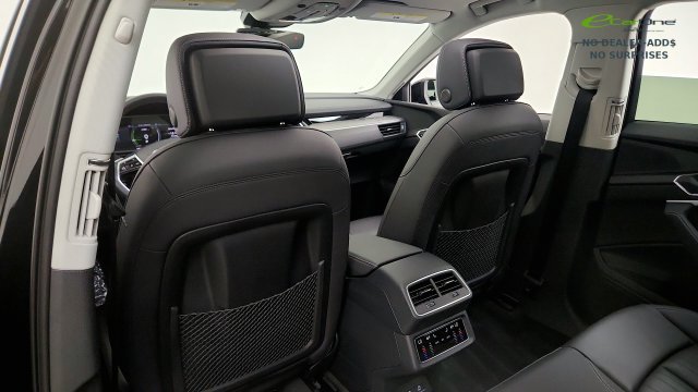 Used 2024 Audi Q8 e-tron Premium AWD/4WD image 48