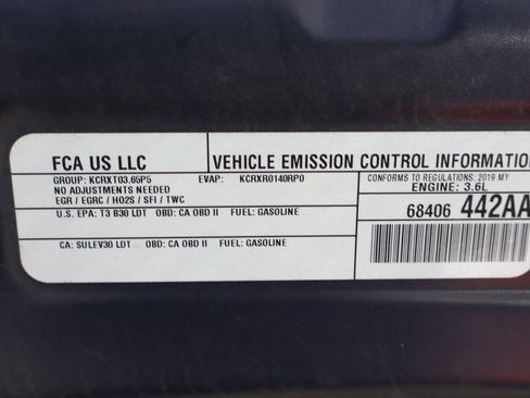 Used 2019 Chrysler Pacifica Touring image 44