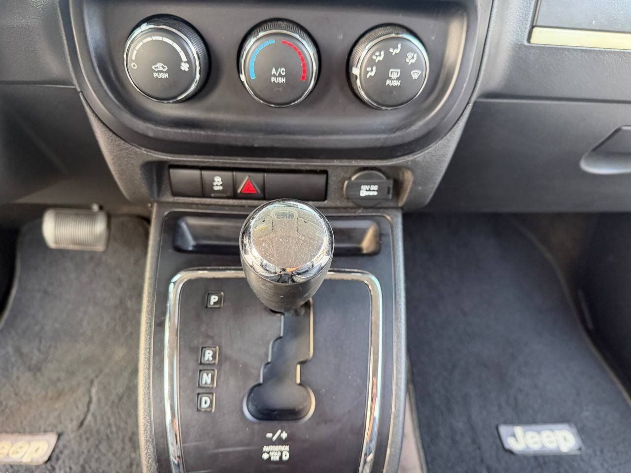 Used 2014 Jeep Patriot Sport FWD image 23