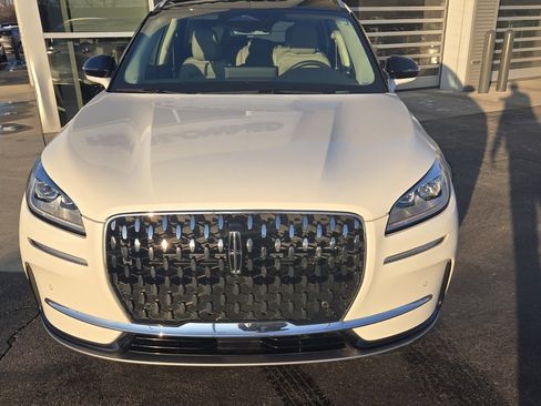 Certified 2023 Lincoln Corsair Reserve w/ Equipment Group 201A image 13