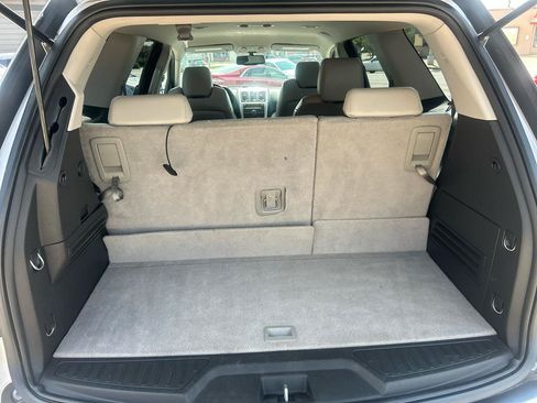 Used 2012 GMC Acadia SLT AWD/4WD image 13