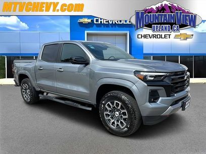 Used 2024 Chevrolet Colorado Z71 w/ Z71 Convenience Package 2
