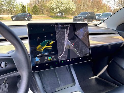 Used 2021 Tesla Model 3 Standard Range Plus RWD image 15
