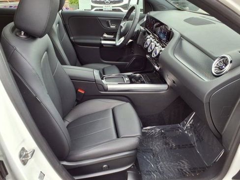 Used 2025 Mercedes-Benz GLA 250 4MATIC image 15