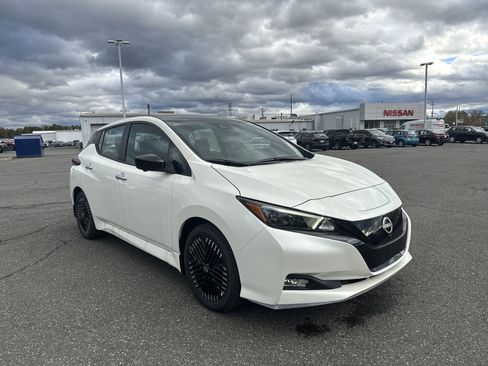 New 2025 Nissan Leaf SV Plus image 3