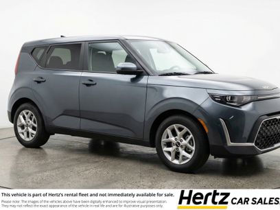 Used 2025 Kia Soul LX w/ LX Technology Package