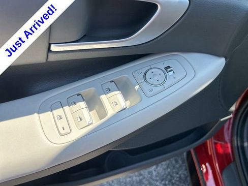 Used 2025 Hyundai Sonata SEL FWD image 13