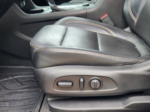 Used 2020 Chevrolet Traverse Premier w/ LPO, Floor Liner Package image 24