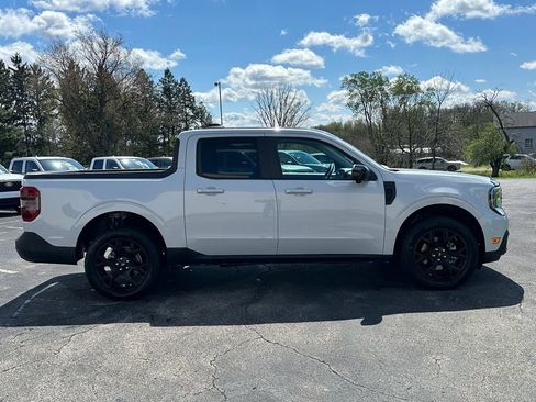 New 2025 Ford Maverick Lariat w/ Black Appearance Package AWD/4WD image 4